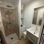 Elegant 4p Neuf 2 *, Piscine, A 150m *