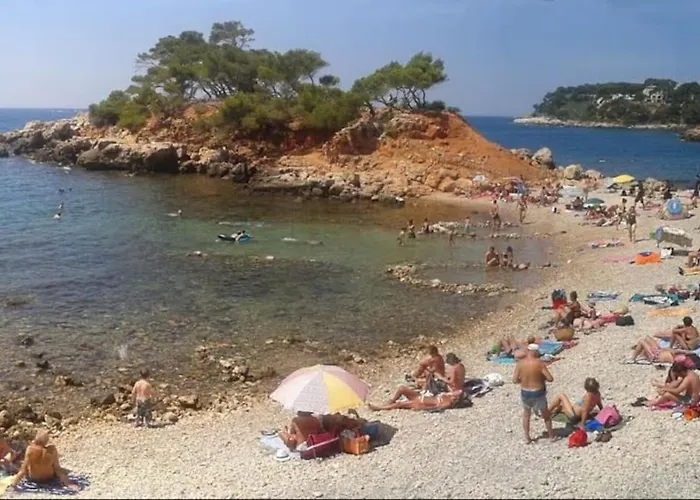 Elegant 4p Neuf 2 *, Piscine, A 150m *