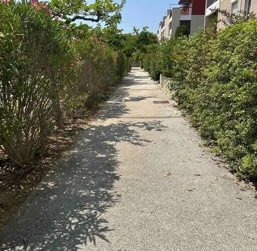 Elegant 4p Neuf 2 *, Piscine, A 150m アパート